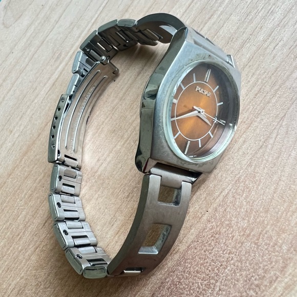Pulsar ladies brown dial silver tone retro dress watch NEW BATTERY main image 4